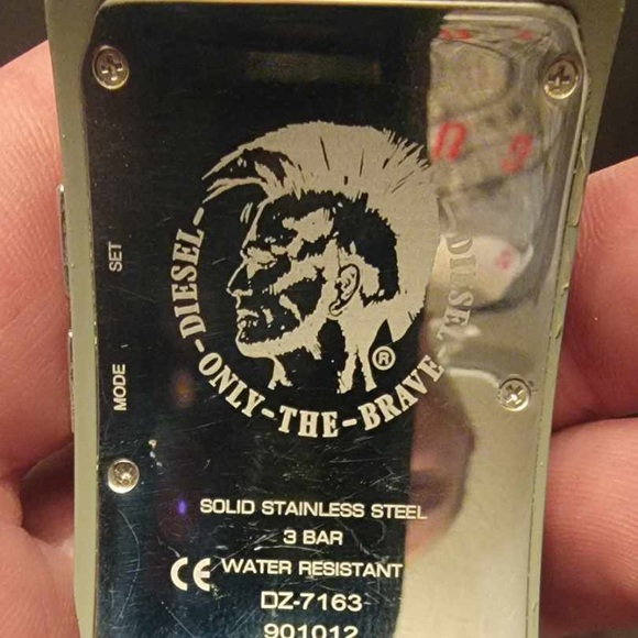 Diesel Men’s Watch - Picture 2 of 3